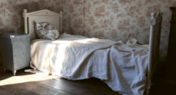 Tussen bouwstof en brocante: de wereld van kasteelvrouwe Emmy