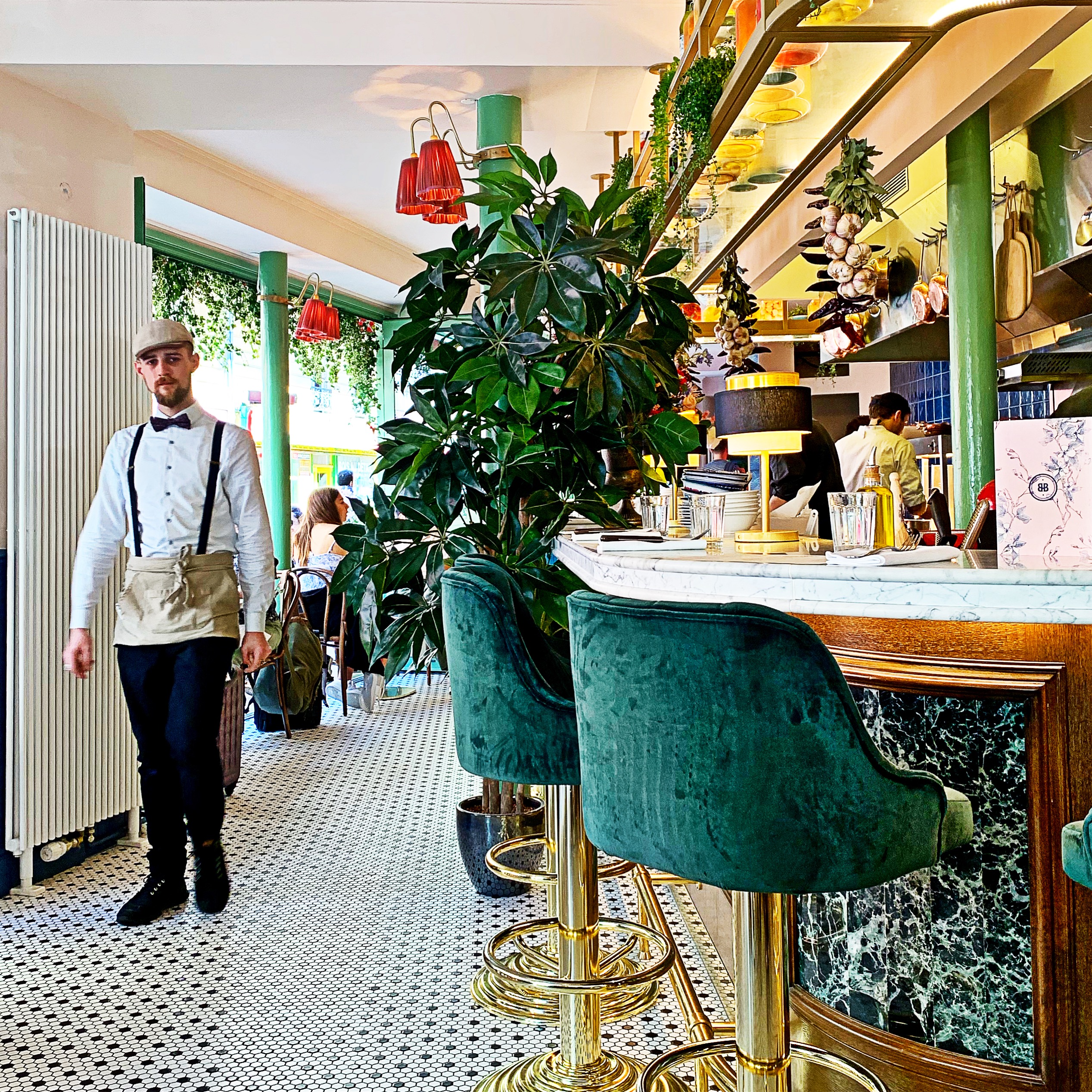 Brasserie Bellanger in Parijs: betaalbare brasserie met klassiek-meets-millennial-interieur